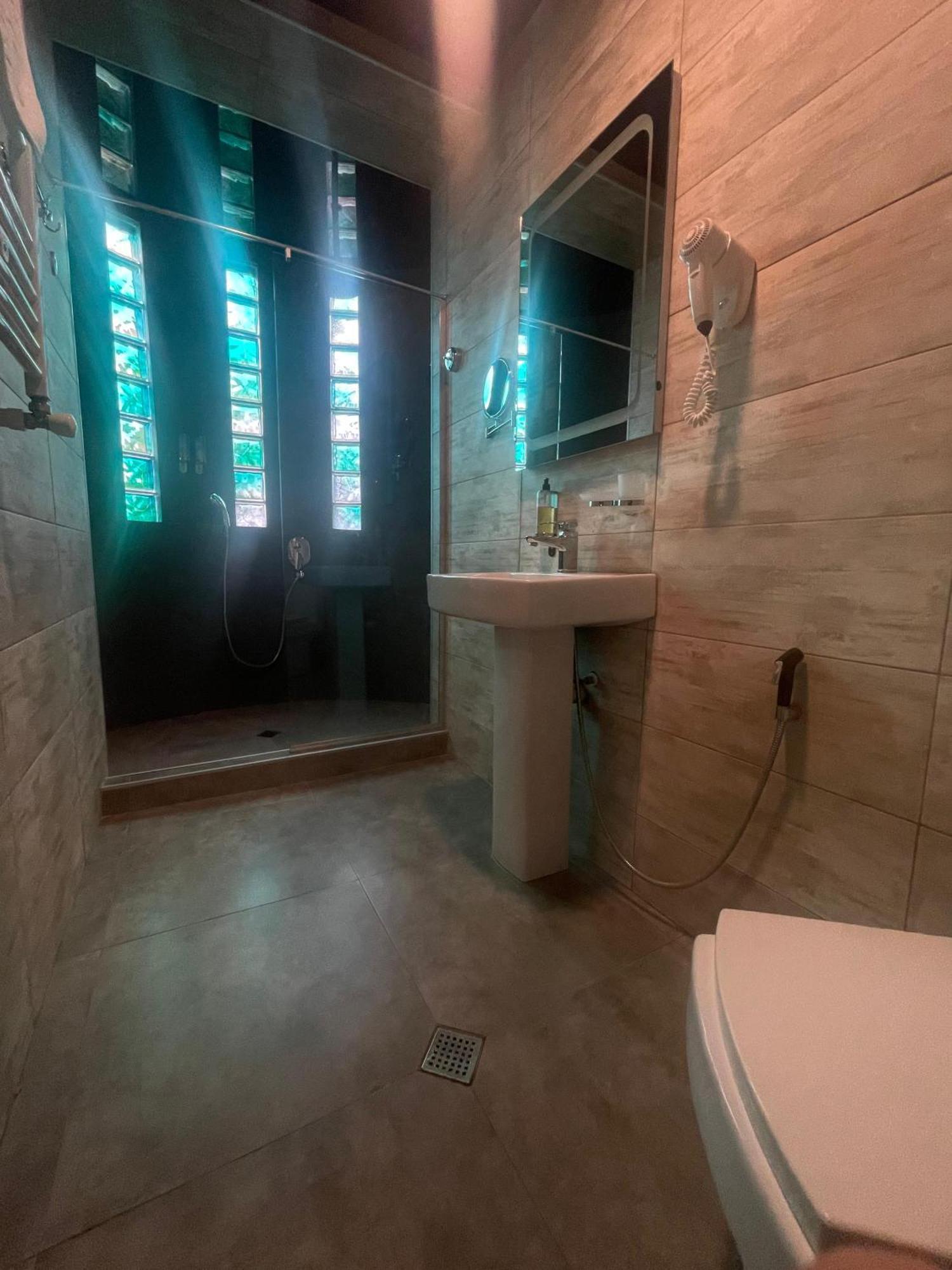 Apart Hotel West 第比利斯 外观 照片