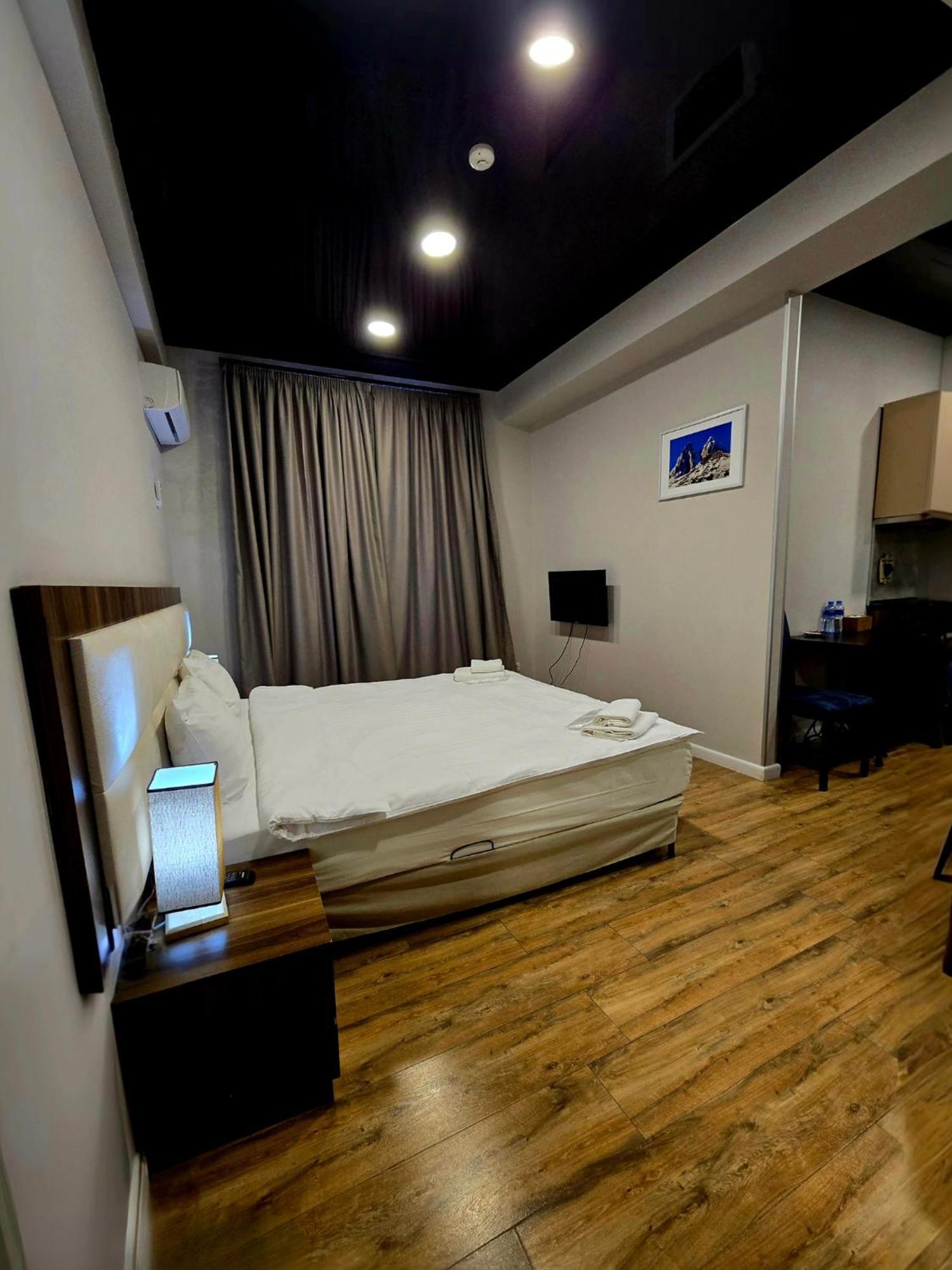 Apart Hotel West 第比利斯 外观 照片